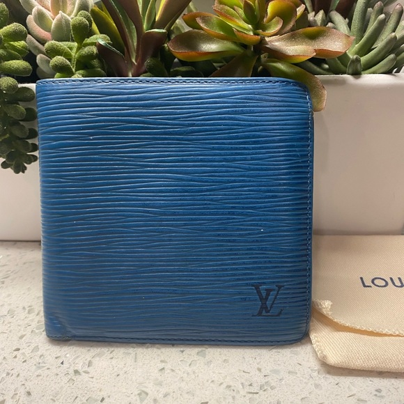 Louis Vuitton Other - Louis Vuitton Wallet